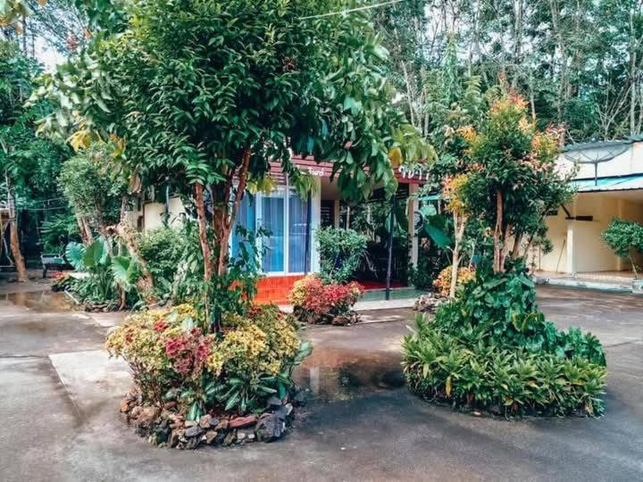 Song Pee Nong Resort Phattalung Phatthalung Ngoại thất bức ảnh